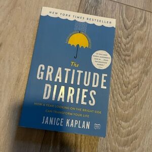FREE with purchase 😊 “The Gratitude Diaries” Book